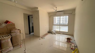 Living Room Image of 1050 Sq.ft 2 BHK Apartment / Flat for rent in Sheth Zuri, Thane West Thane for Rs. 48000