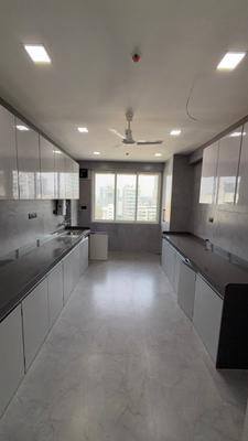 Kitchen Image of 2200 Sq.ft 4 BHK Apartment / Flat for rent in Khar West Mumbai for Rs. 400000