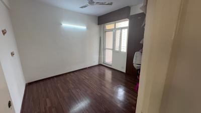 Bedroom Image of 1280 Sq.ft 3 BHK Apartment / Flat for rent in Jaypee Kosmos, Sector 134 Noida for Rs. 32000