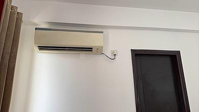 Bedroom Image of 1827 Sq.ft 3 BHK Apartment / Flat for rent in ABA Cleo County, Sector 121 Noida for Rs. 75000