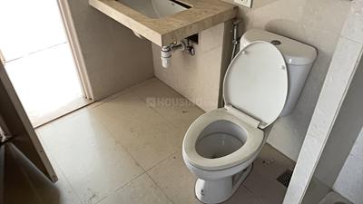 Image of 1200 Sq.ft 3 BHK Apartment / Flat for rent in Hiranandani Pelican, Hiranandani Estate, Thane for Rs. 75000