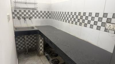 Kitchen Image of 548 Sq.ft 1 BHK Independent House for rent in Patel Nagar New Delhi for Rs. 17000
