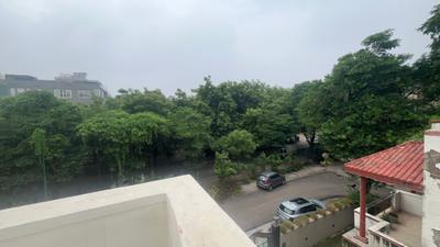 Balcony Image of 1450 Sq.ft 2 BHK Builder Floor for rent in South City Luxury Floors, Sector 50 Gurgaon for Rs. 32500