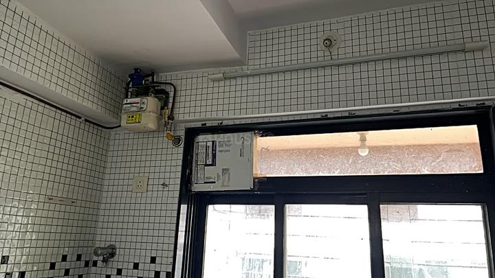 Project Resale Prabhat Colony Main Image 1