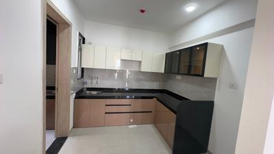 Kitchen Image of 850 Sq.ft 2 BHK Apartment / Flat for rent in Zen Elite, Kharadi Pune for Rs. 45000