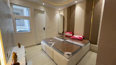 Bedroom Image of 810 Sq.ft 3 BHK Builder Floor for sale in Dwarka Mor New Delhi for Rs. 7600000