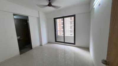 Bedroom Image of 1680 Sq.ft 3 BHK Apartment / Flat for rent in Shree Sharanam Sky, Sargasan Gandhinagar for Rs. 25000