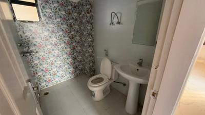 Image of 1793 Sq.ft 3.5 BHK Apartment / Flat for sale in Parakh The Golden Gate, Mahurali, Ghaziabad for Rs. 12800000
