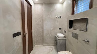 Image of 1900 Sq.ft 4 BHK Apartment / Flat for sale in Sector 4 Rohini, New Delhi for Rs. 16500000