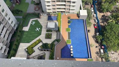 Balcony Image of 1250 Sq.ft 3 BHK Apartment / Flat for sale in Ekta Tripolis, Goregaon West Mumbai for Rs. 39500000