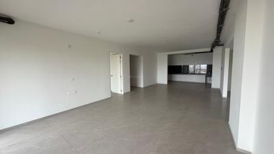 Living Room Image of 3500 Sq.ft 4 BHK Apartment / Flat for sale in Swati Symphony, Bodakdev Ahmedabad for Rs. 32400000