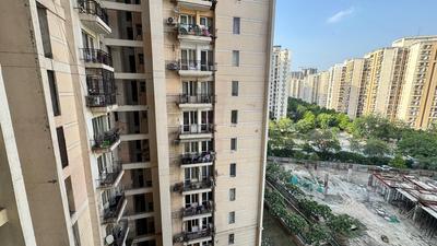 Balcony Image of 1265 Sq.ft 3 BHK Apartment / Flat for sale in Jaypee Kosmos, Sector 134 Noida for Rs. 11500000