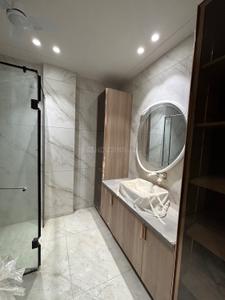 Bathroom Image of 2000 Sq.ft 3 BHK Builder Floor for sale in Mansarover Garden New Delhi for Rs. 35000000