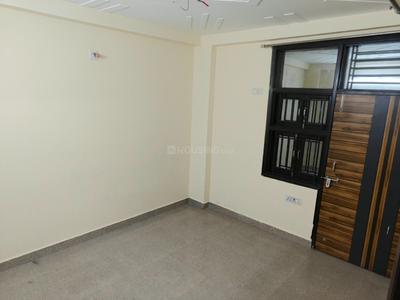Bedroom Image of 700 Sq.ft 2 BHK Builder Floor for rent in Matiala New Delhi for Rs. 13400