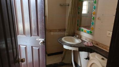 Image of 1600 Sq.ft 3 BHK Apartment / Flat for rent in Exotica East Square, Indirapuram, Ghaziabad for Rs. 30000