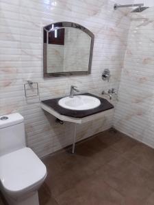Image of 1800 Sq.ft 3 BHK Independent House for sale in Sector 33, Chandigarh for Rs. 100000000