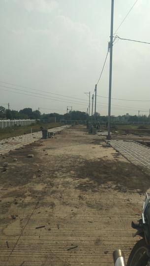 Prem vihar rau near medicaps college Main road Rau Main Image 1