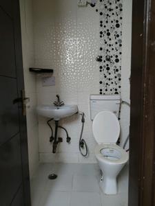 Bedroom One Image of 900 Sq.ft 2 BHK Builder Floor for rent in Freedom Fighters Enclave New Delhi for Rs. 27000