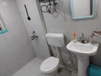 Bathroom Image of 470 Sq.ft 1 BHK Apartment / Flat for sale in Logix Blossom Zest B C And Sat 1, Sector 143 Noida for Rs. 4800000