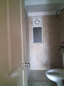 Common Bathroom Image of 1410 Sq.ft 3 BHK Apartment / Flat for sale in Paras Tierea, Sector 137 Noida for Rs. 12500000