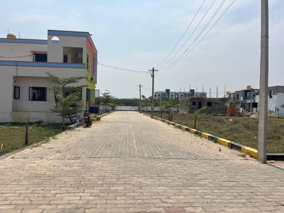 Image of 600 Sq.ft Residential Plot / Land for sale in Red Hills, Chennai for Rs. 1800000