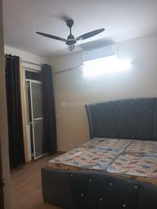 Bedroom Image of 960 Sq.ft 2 BHK Apartment / Flat for rent in Jaypee Kosmos, Sector 134 Noida for Rs. 32000