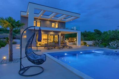 Image of 5000 Sq.ft 5 BHK Villa for rent in Adani The North Park, Shantigram, Ahmedabad for Rs. 90000