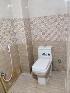 Bathroom Image of 1800 Sq.ft 4 BHK Apartment / Flat for rent in Mehdipatnam Hyderabad for Rs. 29000