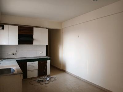 Living Room Image of 800 Sq.ft 2 BHK Apartment / Flat for sale in ROF Aalayas 1, Sector 102 Gurgaon for Rs. 6000000