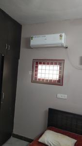 Bedroom Image of 935 Sq.ft 2 BHK Builder Floor for rent in Nungambakkam Chennai for Rs. 33000
