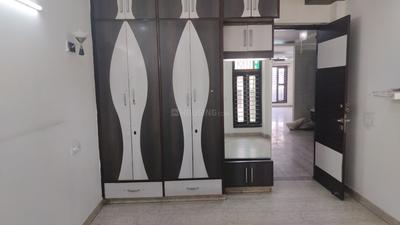 Bedroom Image of 1800 Sq.ft 3 BHK Builder Floor for rent in Ashok Nagar New Delhi for Rs. 40000