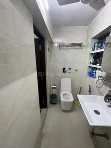 Bathroom Image of 1250 Sq.ft 3 BHK Apartment / Flat for sale in GH 14 DDA MIG, Paschim Vihar New Delhi for Rs. 12000000