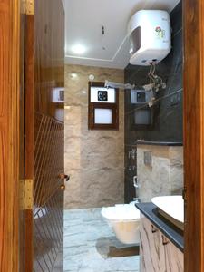 Common Bathroom Image of 2400 Sq.ft 4 BHK Builder Floor for sale in Indirapuram Ghaziabad for Rs. 35000000