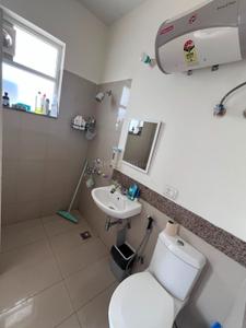 Image of 1750 Sq.ft 4 BHK Builder Floor for rent in Emaar Emerald Floors, Sector 65, Gurgaon for Rs. 70000