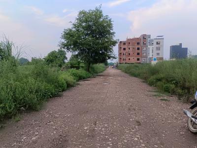 Image of 120 Sq.ft Residential Plot / Land for sale in Rohini Sector 28, New Delhi for Rs. 36000000
