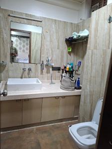 Bathroom Image of 2649 Sq.ft 4 BHK Apartment / Flat for sale in Deep Indraprasth 10 The Palm Court, Bodakdev Ahmedabad for Rs. 30000000