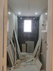 Common Bathroom Image of 2115 Sq.ft 4 BHK Builder Floor for sale in RR Homes Luxury Floors, Sector 49 Faridabad for Rs. 19900000