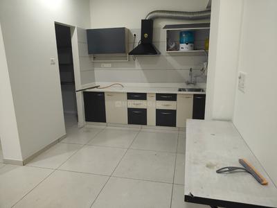 Kitchen Image of 1700 Sq.ft 3 BHK Apartment / Flat for rent in Shreenath Heights, Sama Savli Vadodara for Rs. 25000