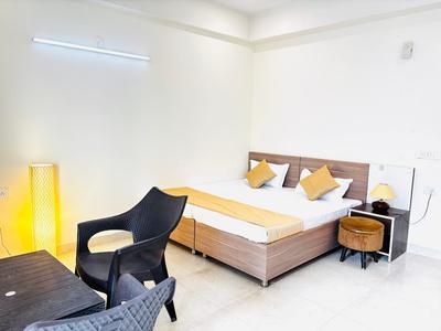 Image of 900 Sq.ft 1 RK Apartment / Flat for rent in Sector 50, Gurgaon for Rs. 20000