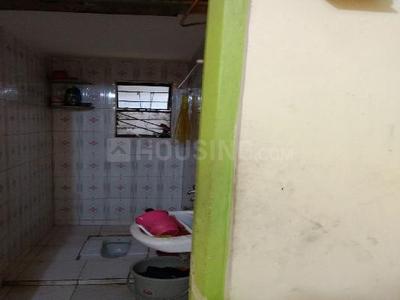 Bathroom Image of 330 Sq.ft 1 RK Apartment / Flat for rent in Mahavir KunjSociety, Ambegaon Budruk Pune for Rs. 4000