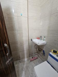 Bathroom Image of 900 Sq.ft 2.5 BHK Builder Floor for sale in Ramesh Nagar New Delhi for Rs. 6900000