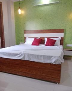 Bedroom Image of 640 Sq.ft 1 RK Studio for rent in Sector 17 Gurgaon for Rs. 19500