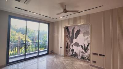Bedroom Image of 3000 Sq.ft 4 BHK Builder Floor for sale in Defence Colony New Delhi for Rs. 130000000