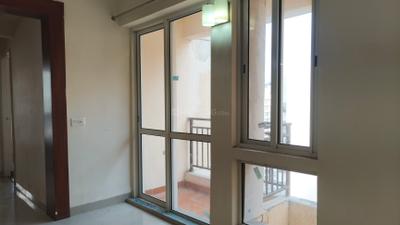 Balcony Image of 953 Sq.ft 2 BHK Apartment / Flat for rent in Jaypee Kosmos, Sector 134 Noida for Rs. 24500