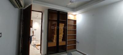 Bedroom Image of 900 Sq.ft 2 BHK Apartment / Flat for sale in Saket New Delhi for Rs. 4500000