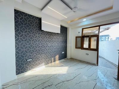 Bedroom Image of 1650 Sq.ft 3.5 BHK Apartment / Flat for sale in Capital Home 102, Sector 102 Noida for Rs. 7525000