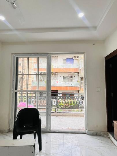 Mb associate Main Image 1