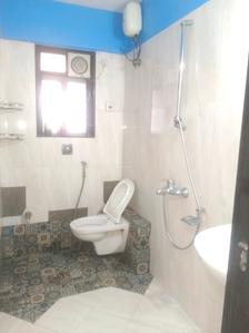 Common Bathroom Image of 999 Sq.ft 2 BHK Apartment / Flat for sale in DB Orchid Suburbia, Kandivali West Mumbai for Rs. 21500000