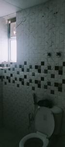 Bathroom Image of 850 Sq.ft 2 BHK Apartment / Flat for rent in JM Florence, Noida Extension Greater Noida for Rs. 22000