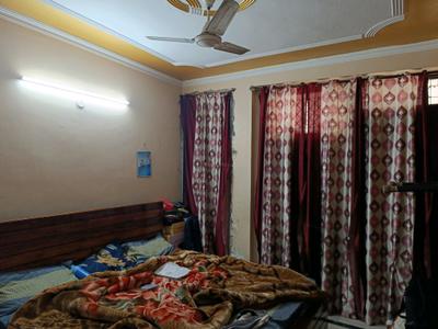 Bedroom Image of 750 Sq.ft 2 BHK Apartment / Flat for sale in Pul Prahlad Pur New Delhi for Rs. 3000000